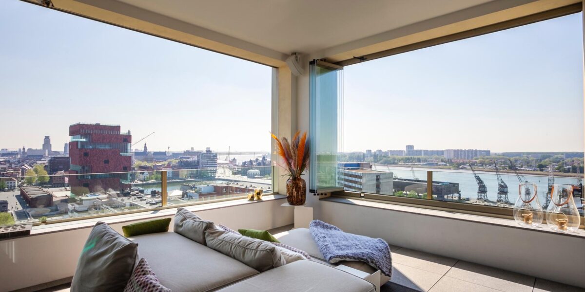 Appartement terrasse à paroi coulissante tournante sur le Kattendijkdok, Anvers